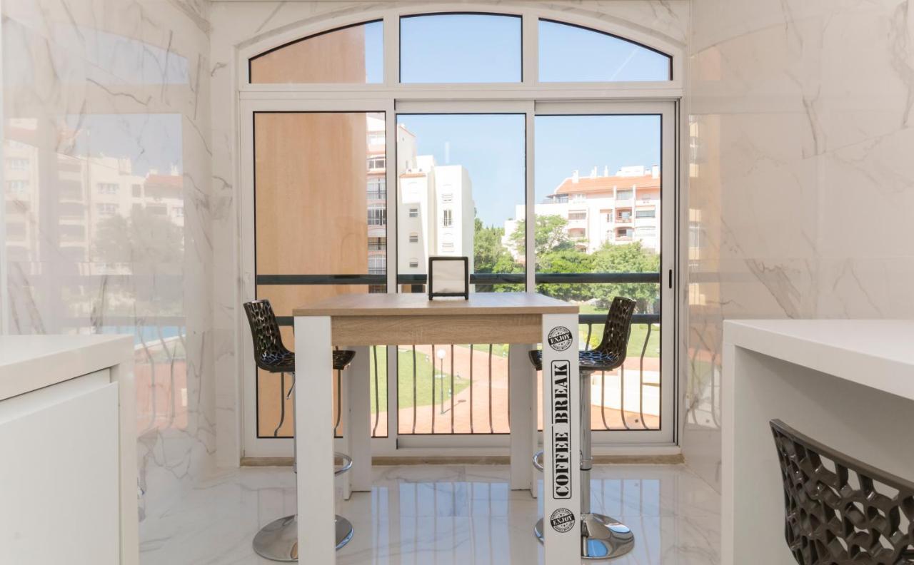 Houze_Lovely Flat With Swimming Pool! Κασκαΐς Εξωτερικό φωτογραφία