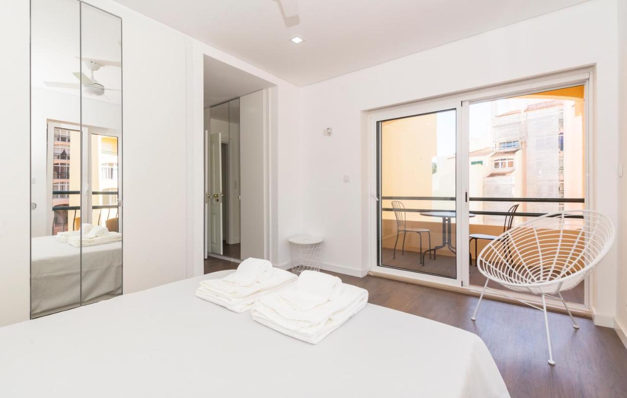 Houze_Lovely Flat With Swimming Pool! Κασκαΐς Εξωτερικό φωτογραφία